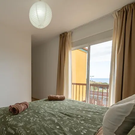 Nyaraló 3br Valley Moon-seaviews, Terrace & Parking *