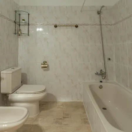 3br Valley Moon-seaviews, Terrace & Parking Сasa de vacaciones *